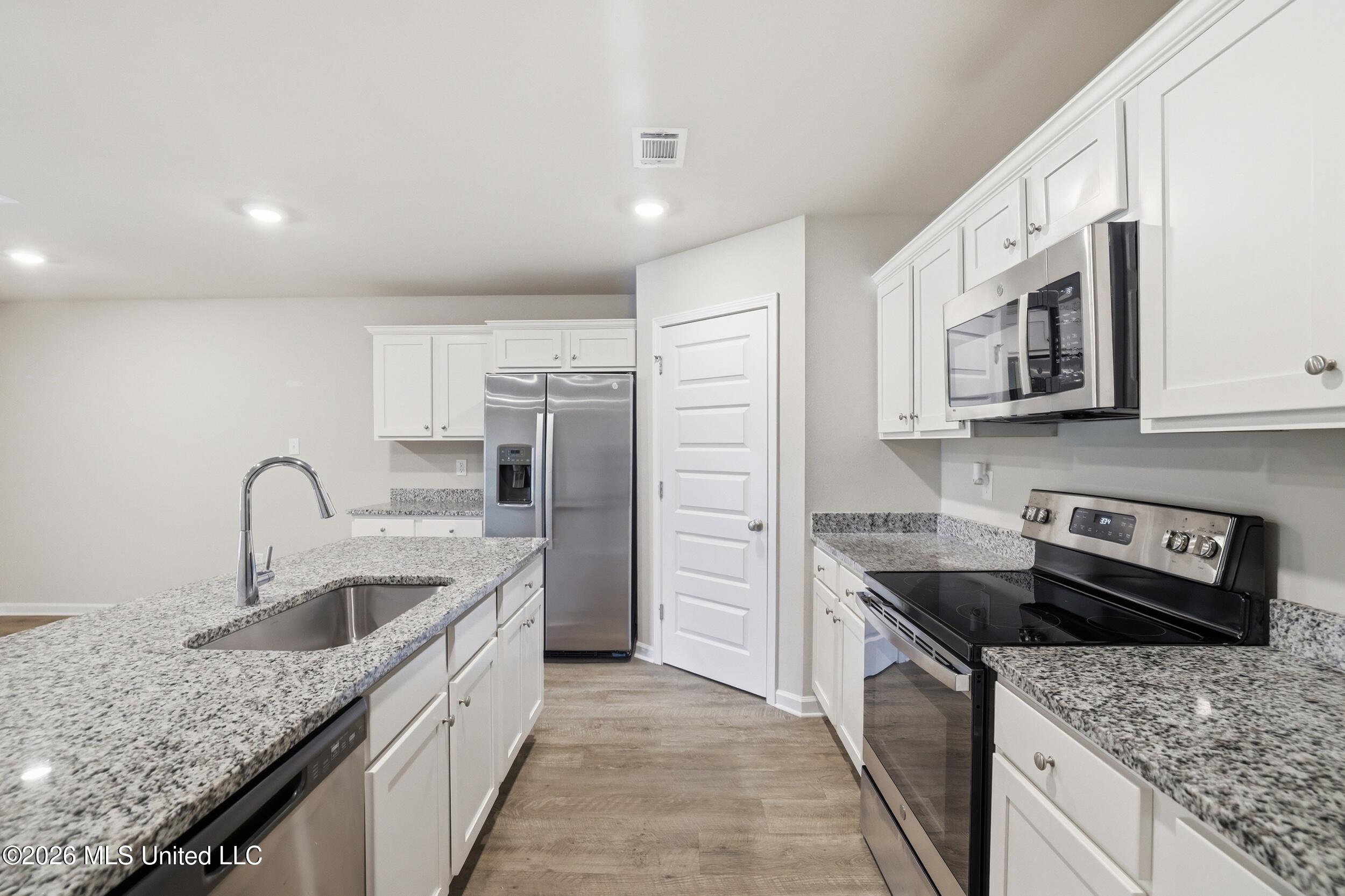 9467 Emersyn Lane Property Photo 16
