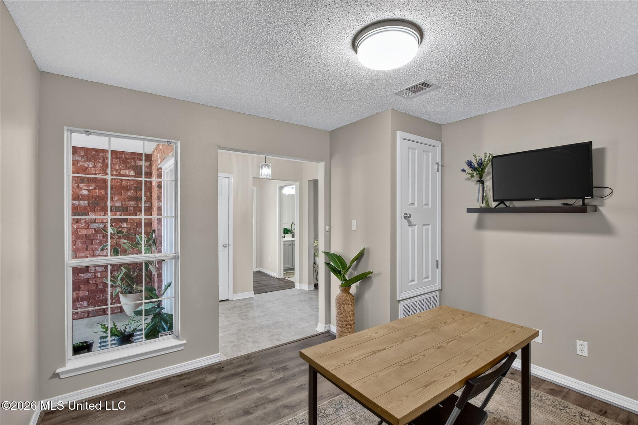 15077 Clear Springs Drive Property Photo 17