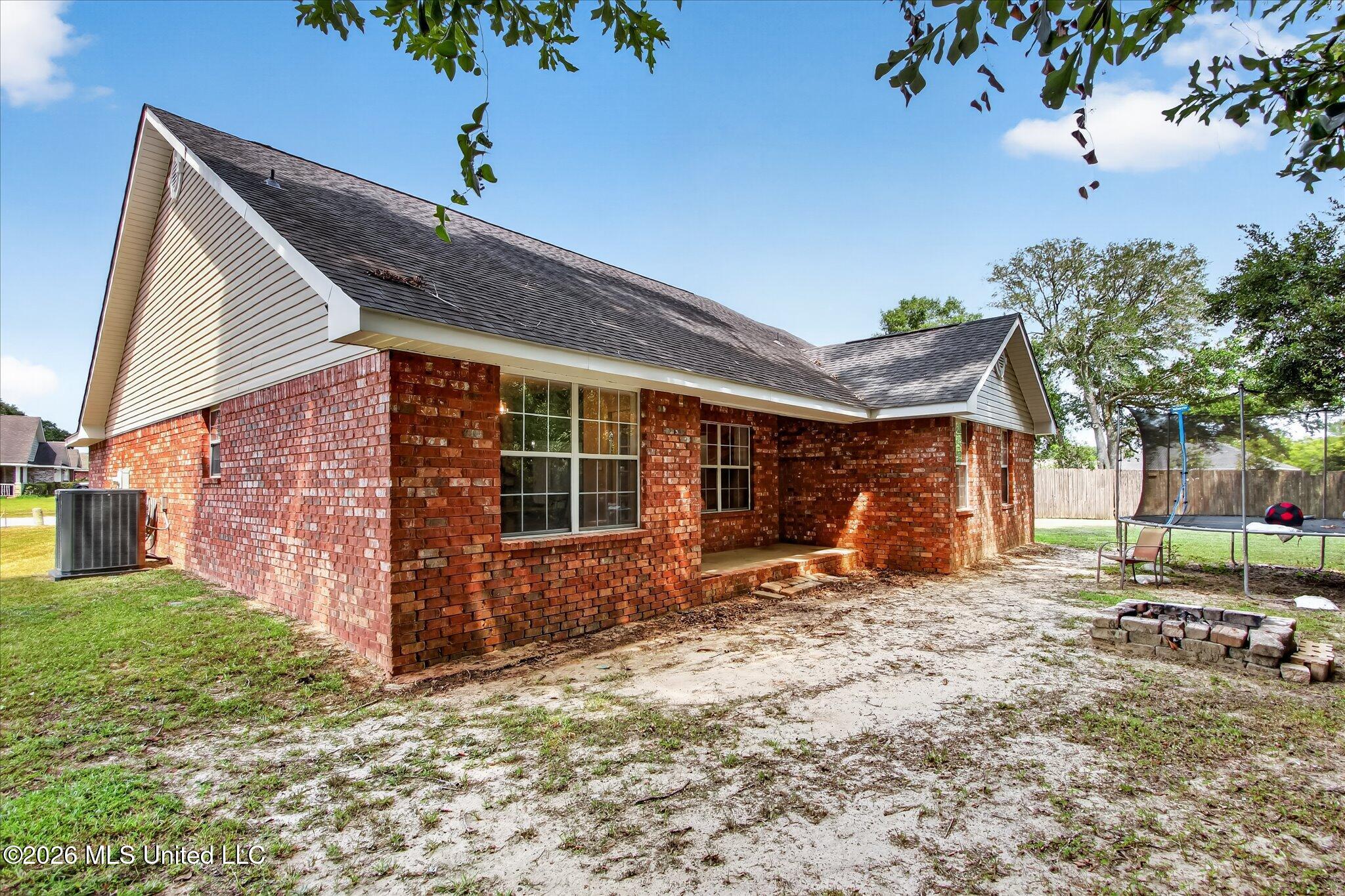 15077 Clear Springs Drive Property Photo 32
