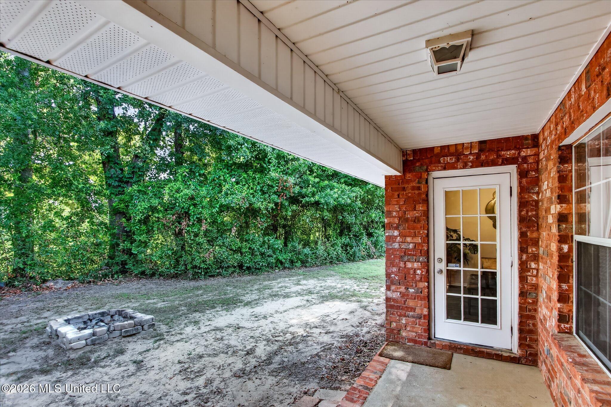 15077 Clear Springs Drive Property Photo 34