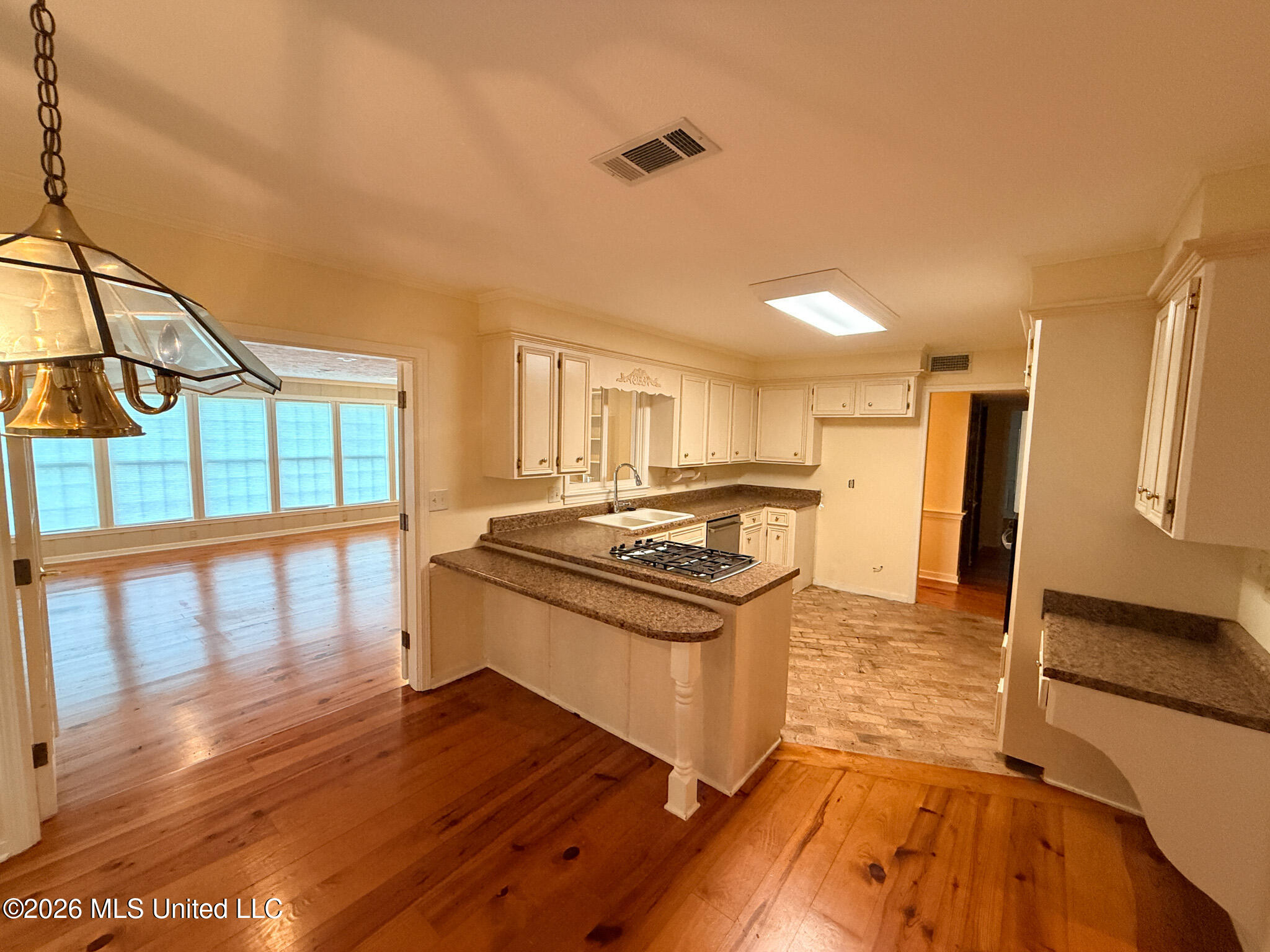 100 Coachmans Road Property Photo 2