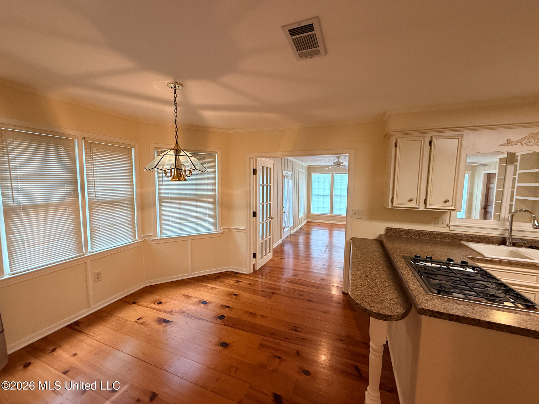 100 Coachmans Road Property Photo 5