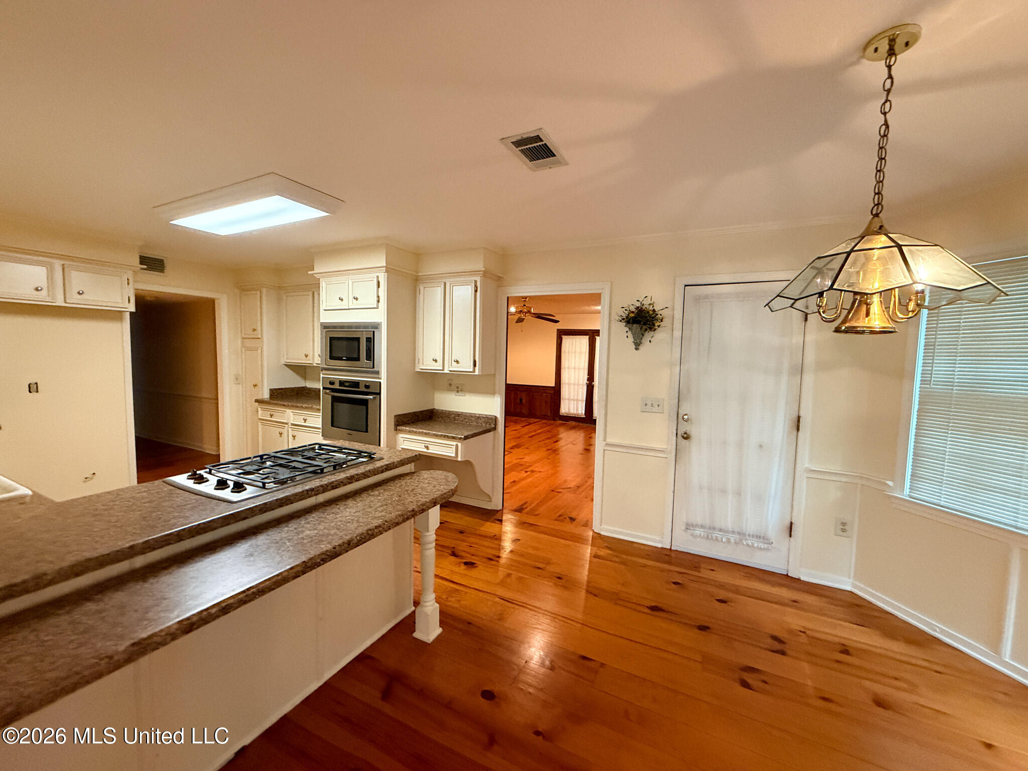 100 Coachmans Road Property Photo 6