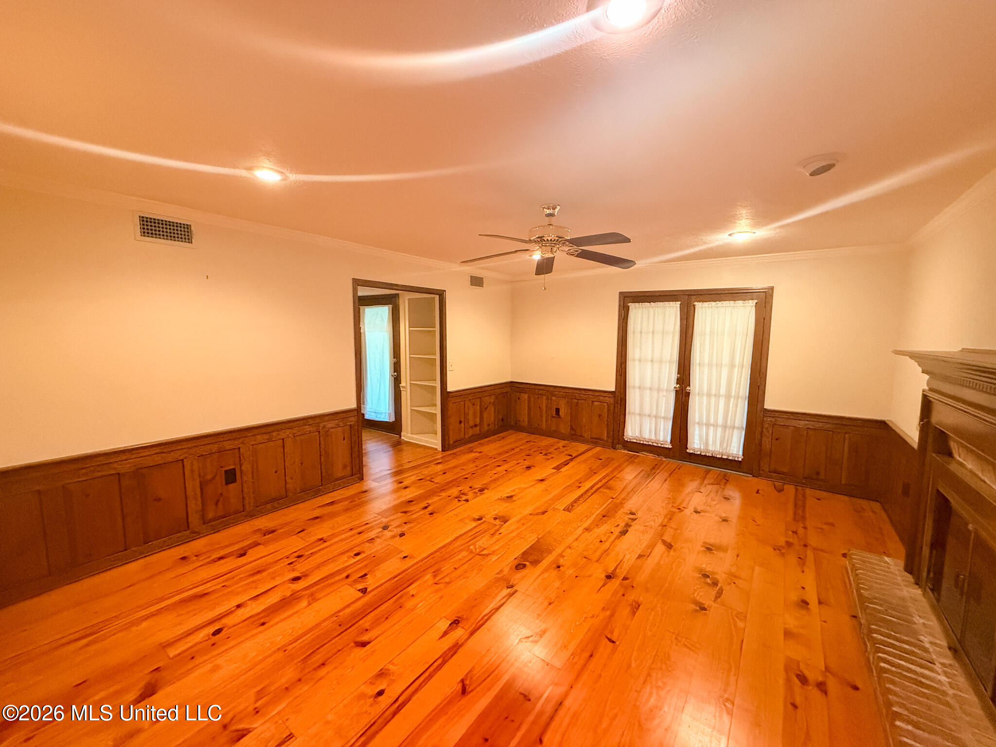 100 Coachmans Road Property Photo 10