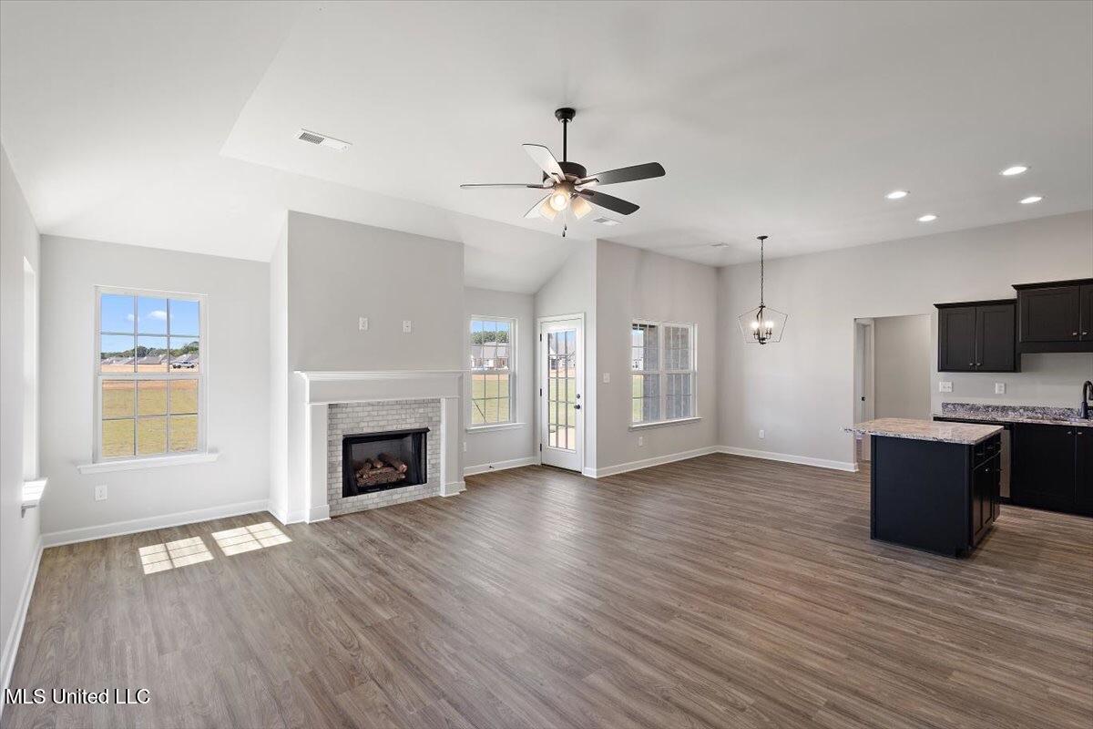 13758 Jack Thomas Boulevard Property Photo 10