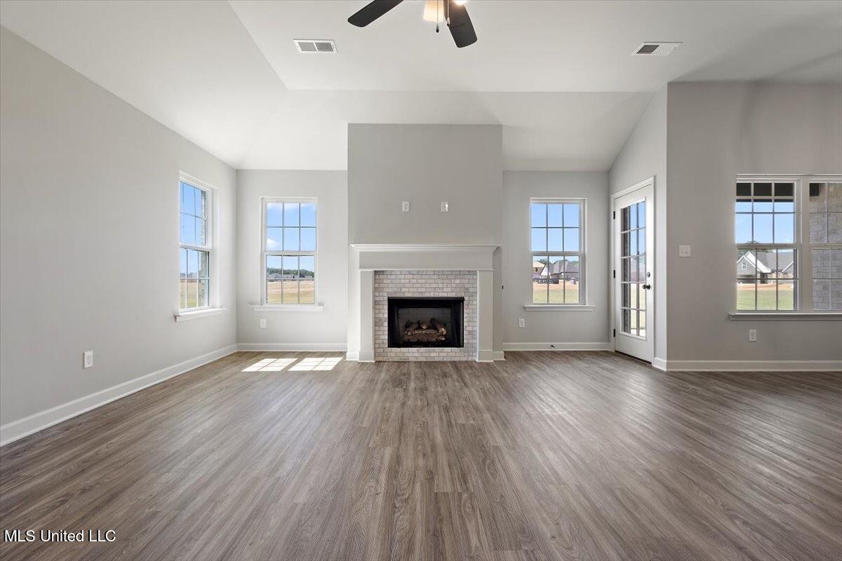 13758 Jack Thomas Boulevard Property Photo 11