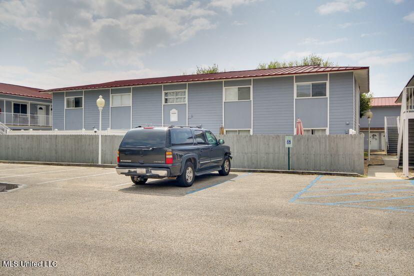 1664 Beach Boulevard Property Photo 24