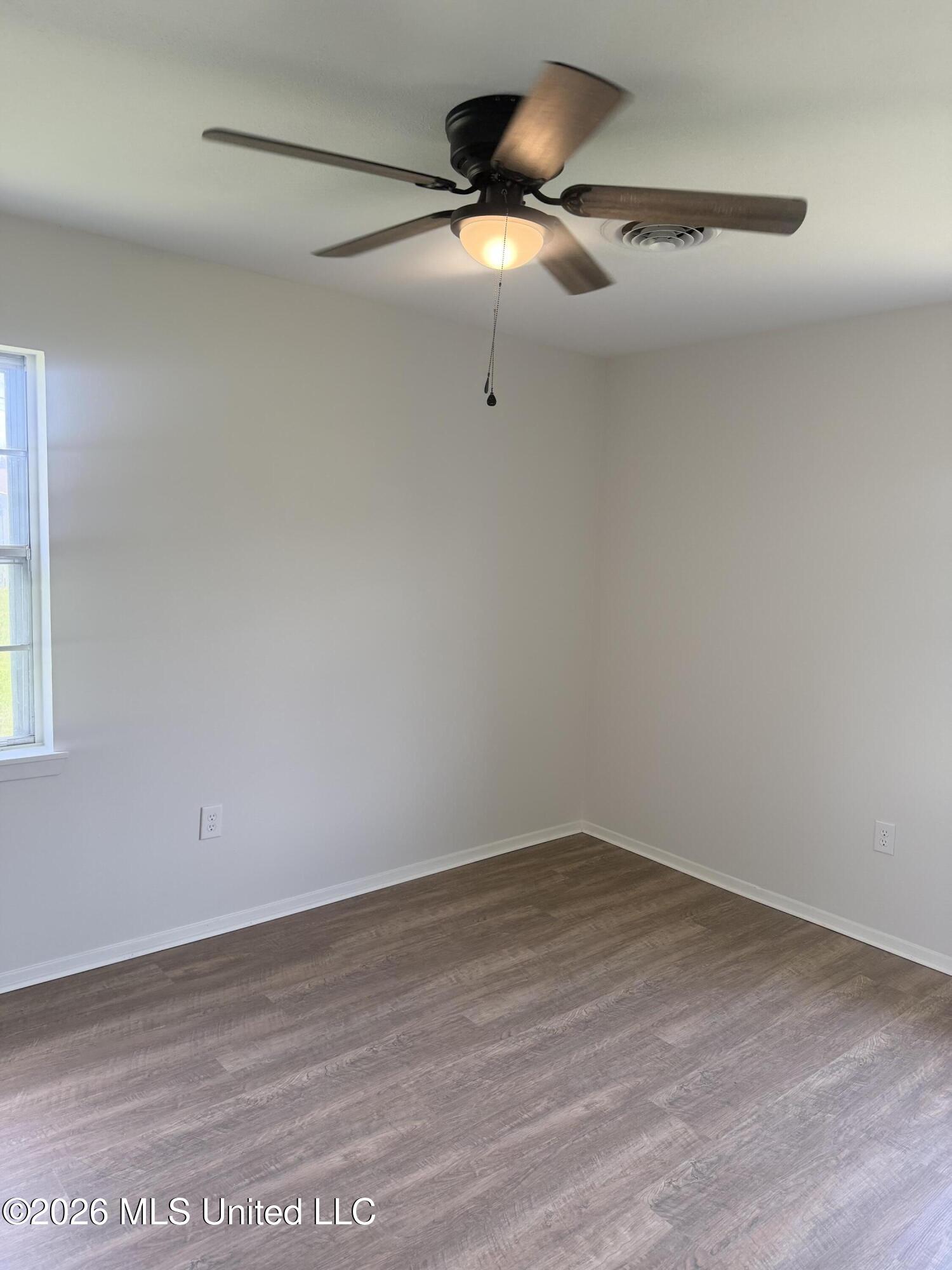 1107 Pear Street Property Photo 14