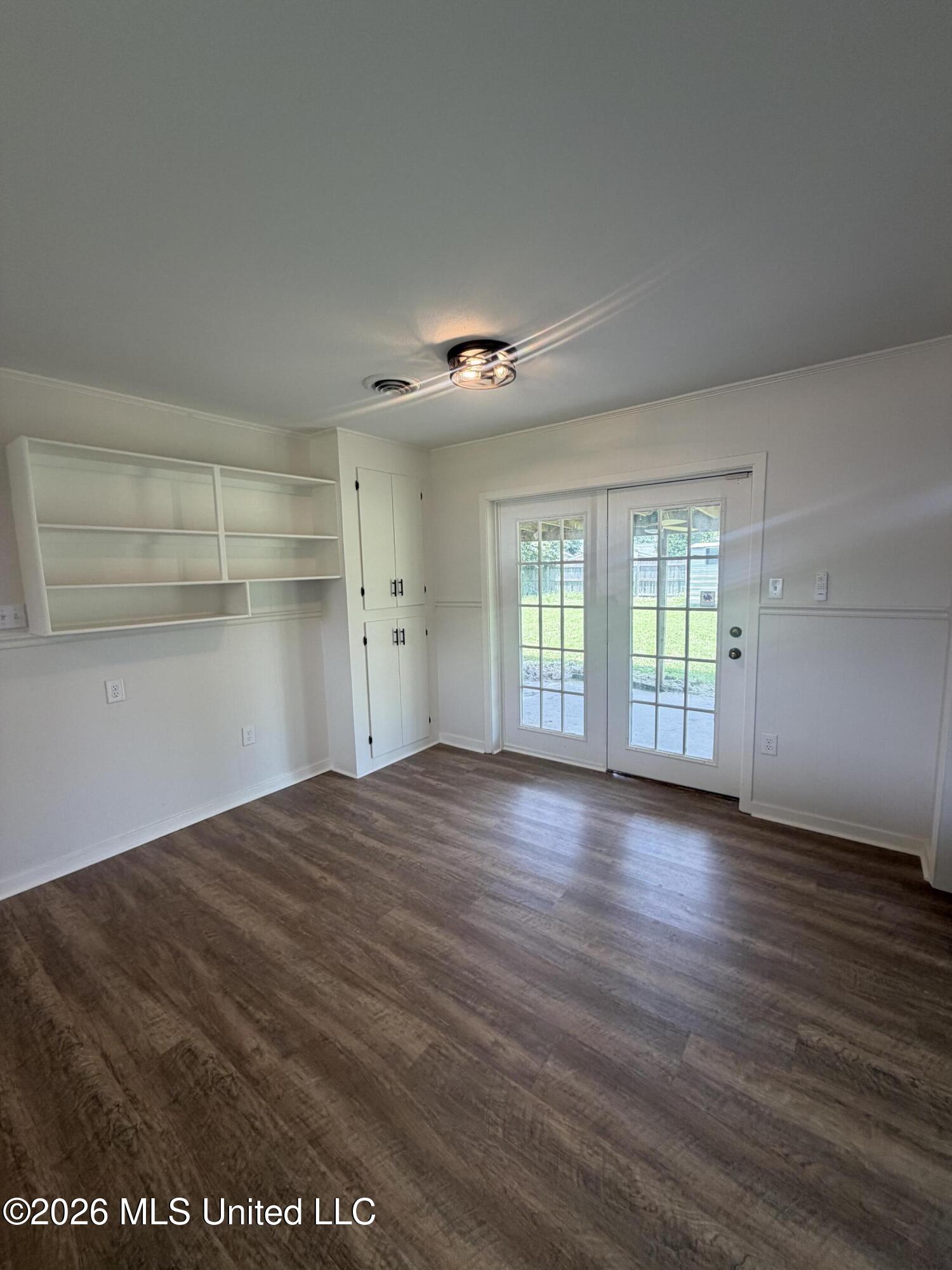 1107 Pear Street Property Photo 23