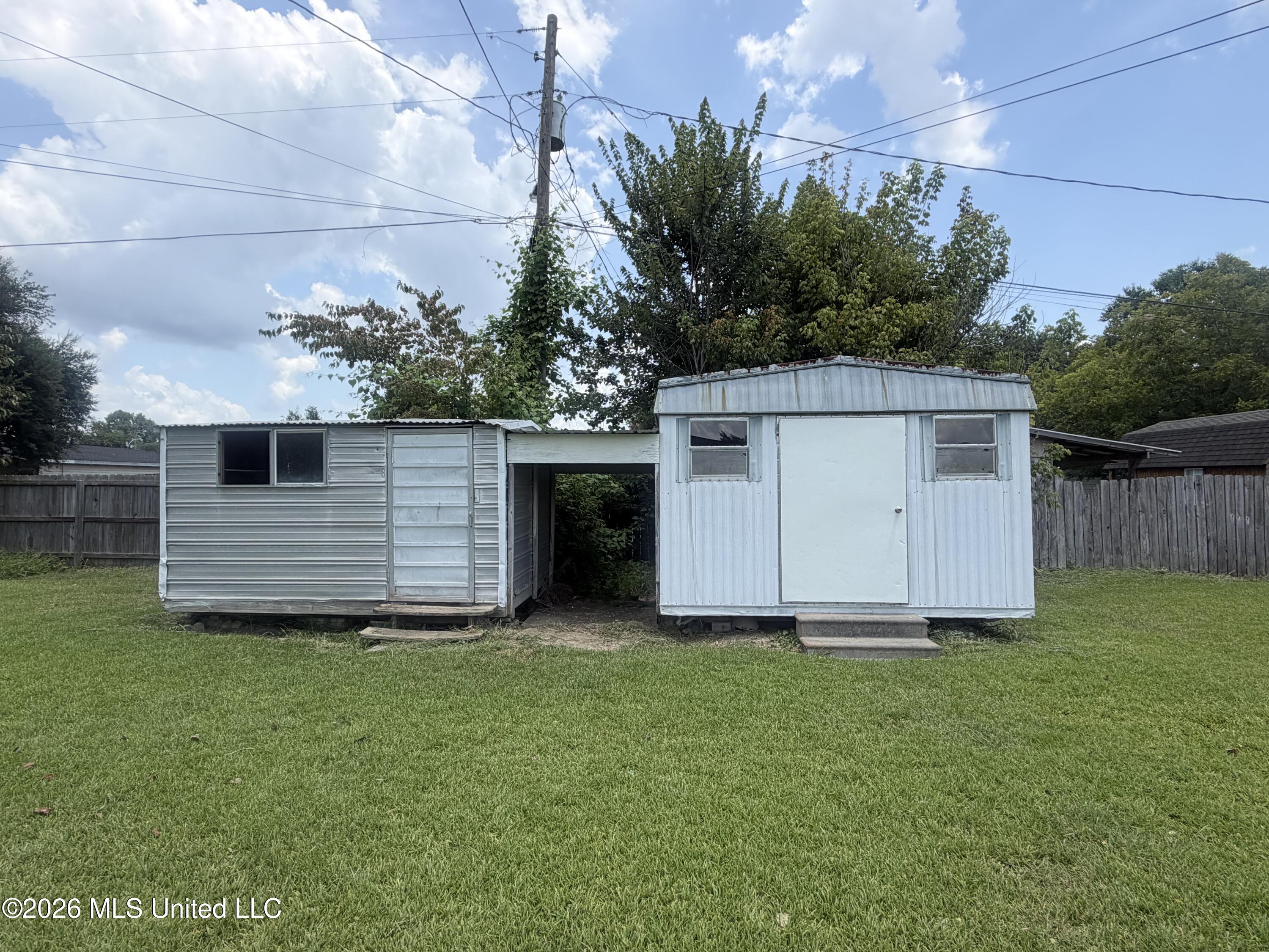 1107 Pear Street Property Photo 24