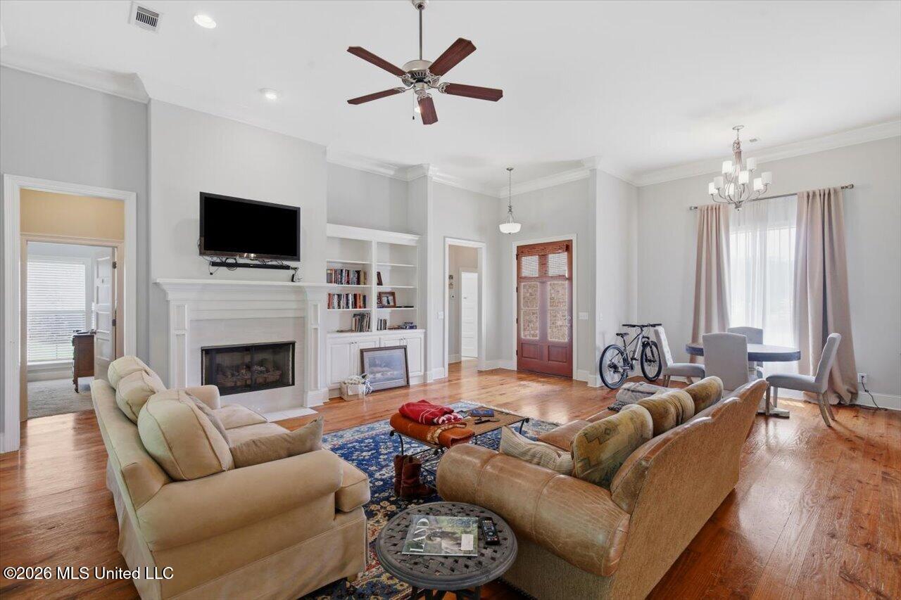 230 Grayhawk Drive Property Photo 7