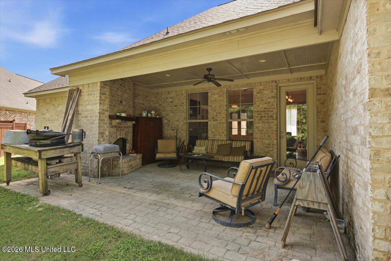 230 Grayhawk Drive Property Photo 28