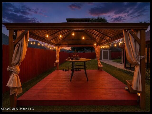 4253 Ravenwood Park Property Photo 41