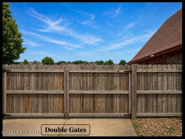 4253 Ravenwood Park Property Photo 43