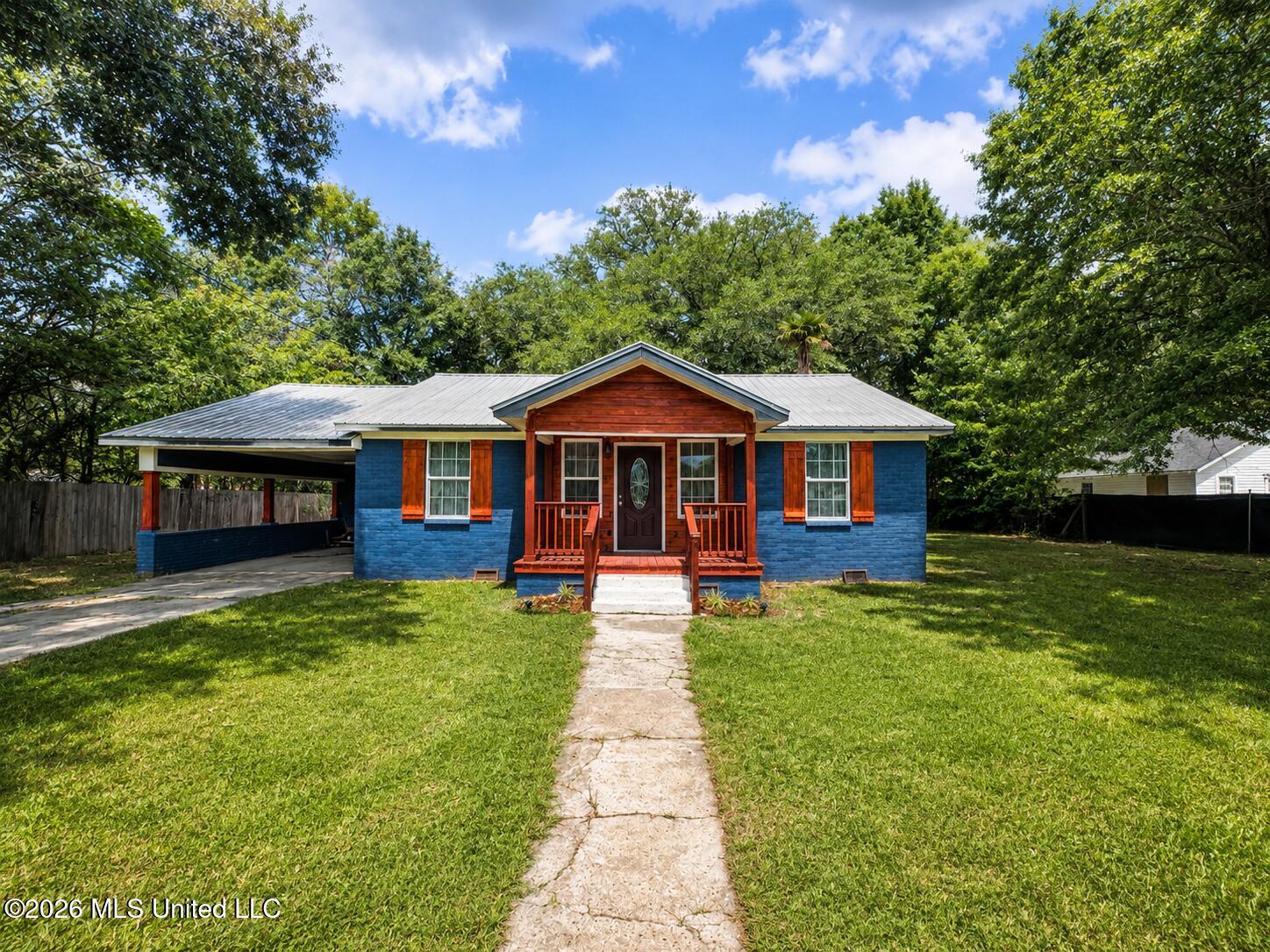 1808 Center Street Property Photo 10