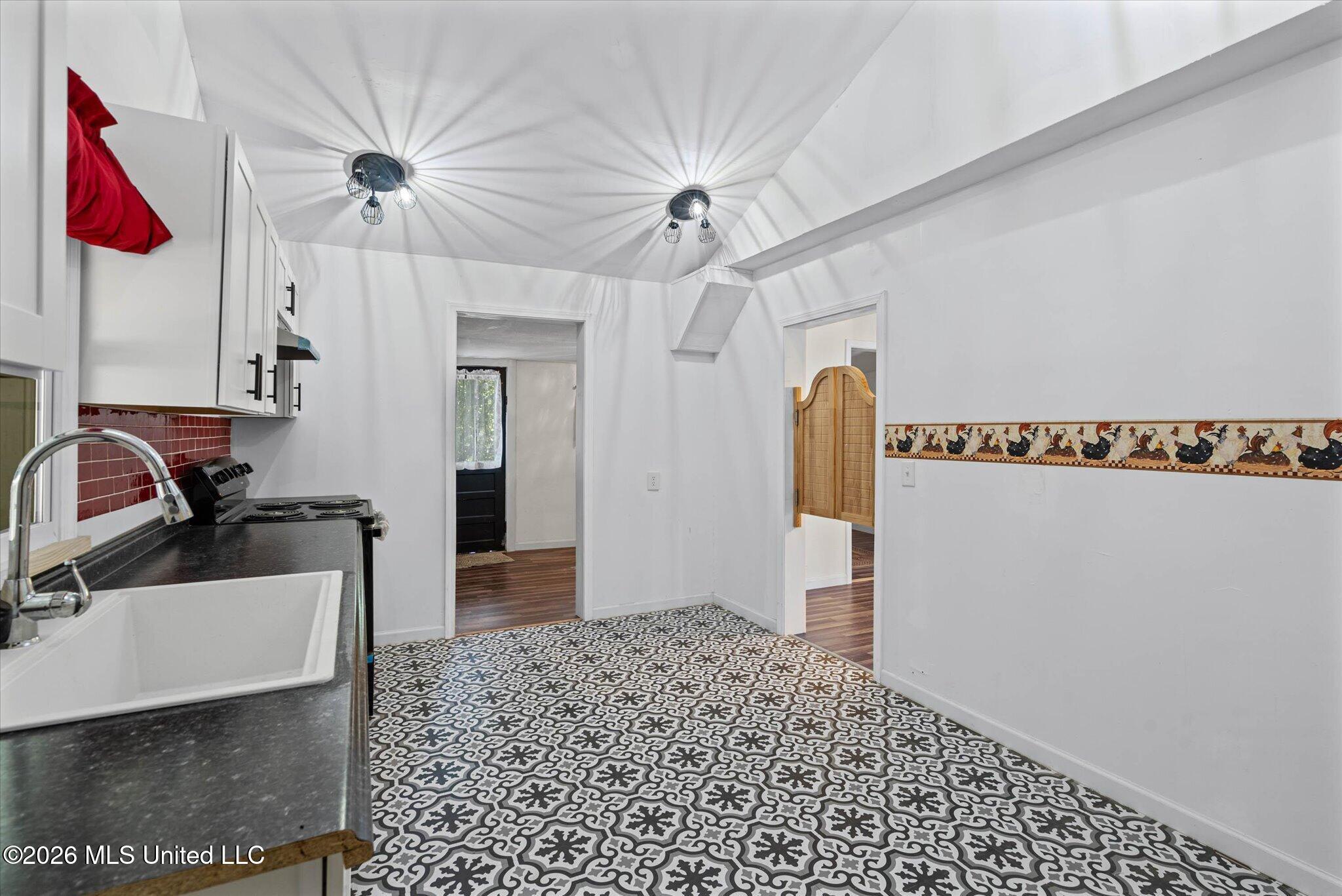 1808 Center Street Property Photo 15