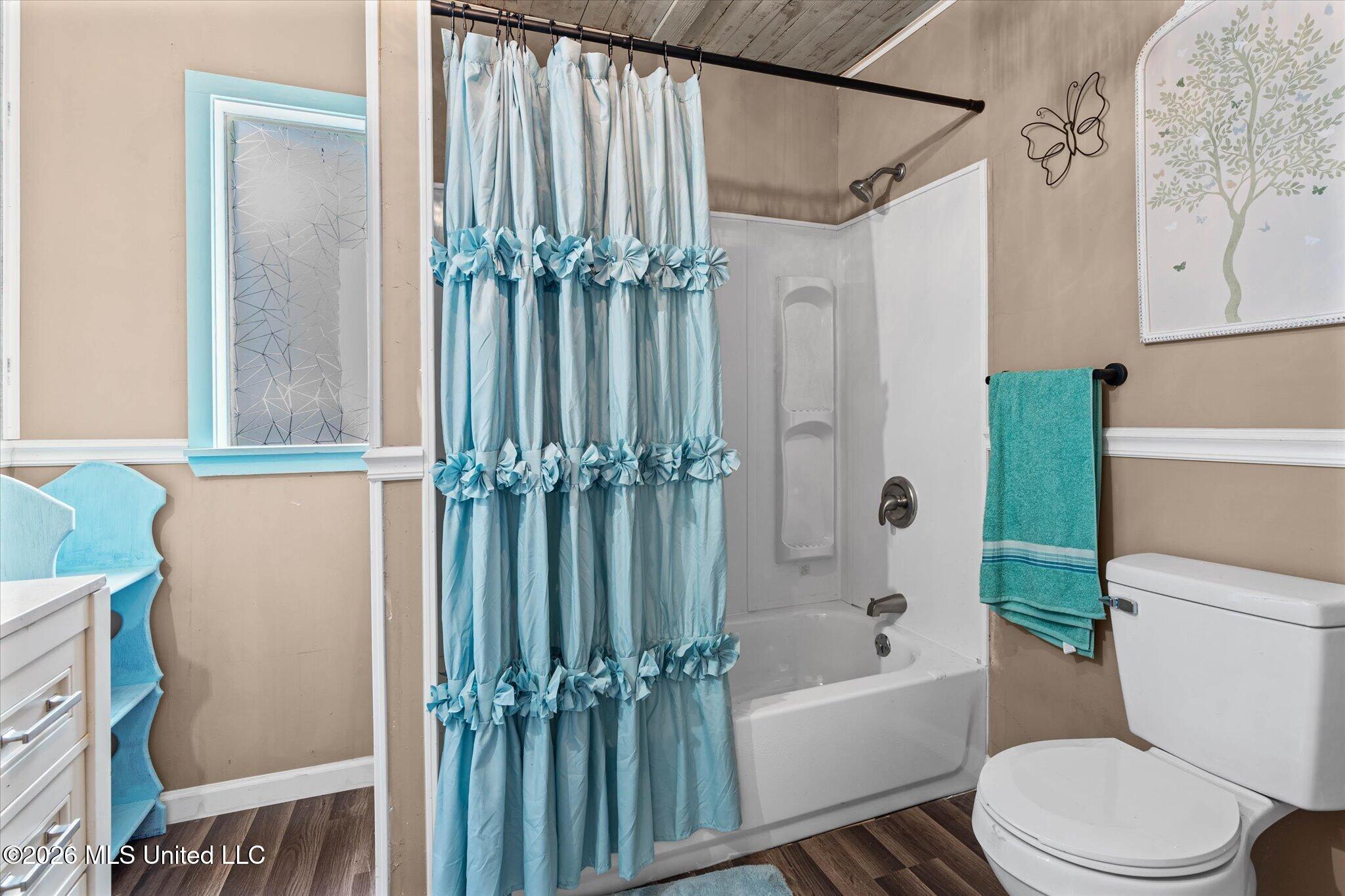 1808 Center Street Property Photo 16