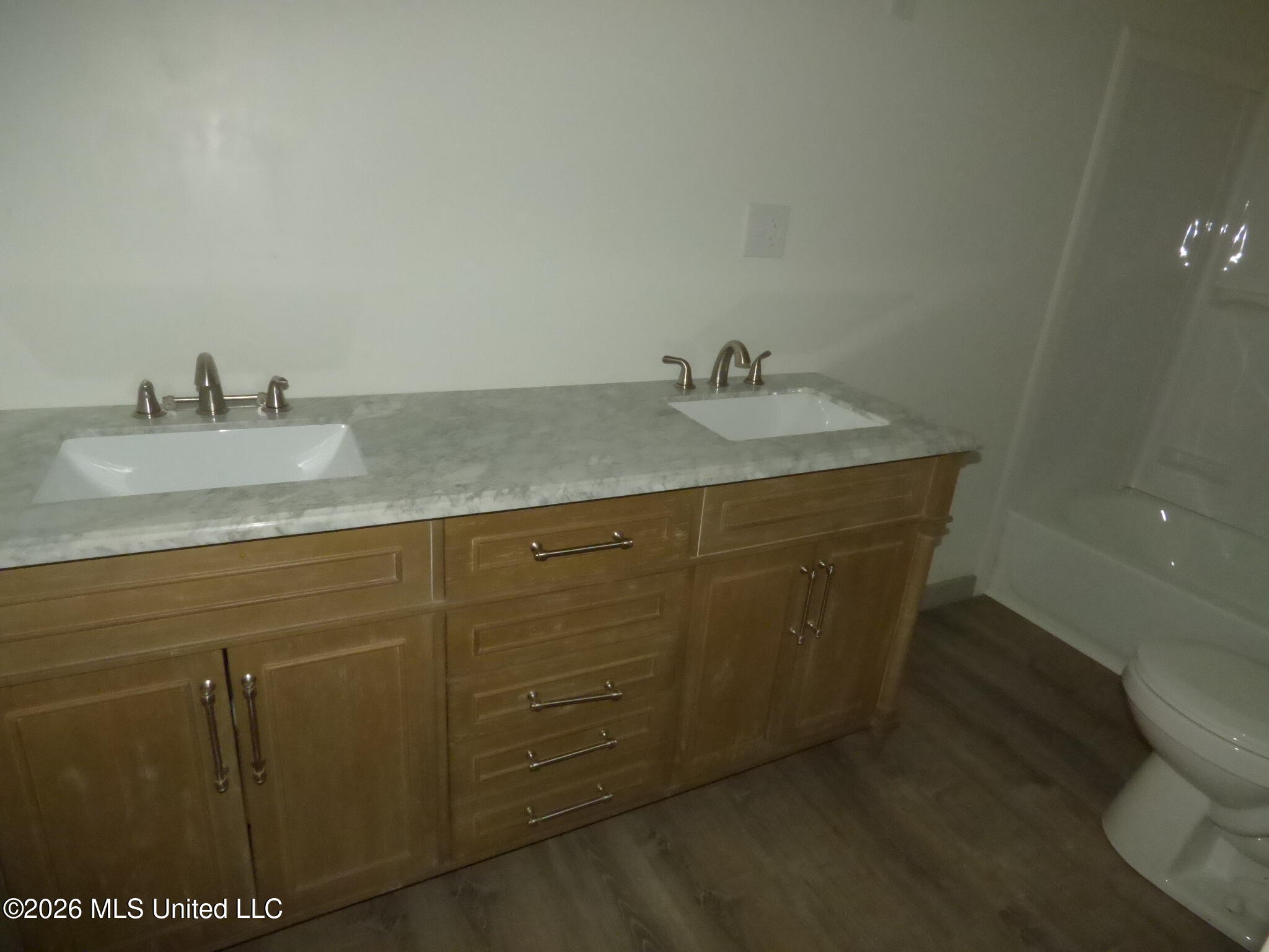 203 Peters Street Property Photo 9