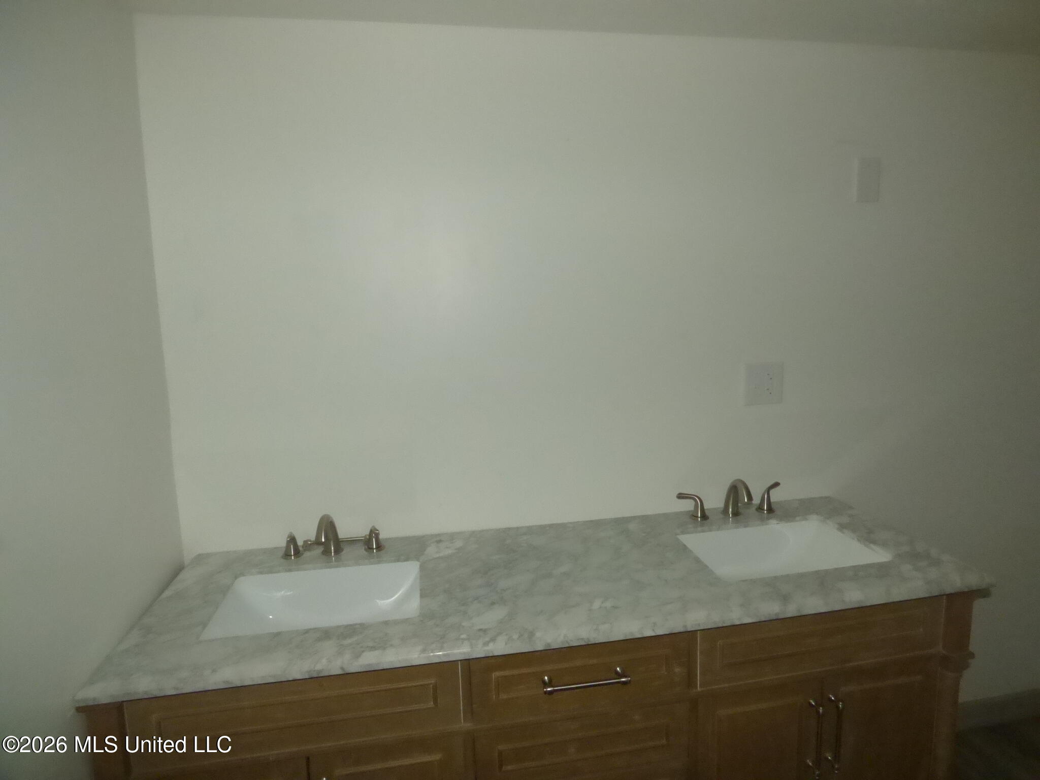 203 Peters Street Property Photo 11