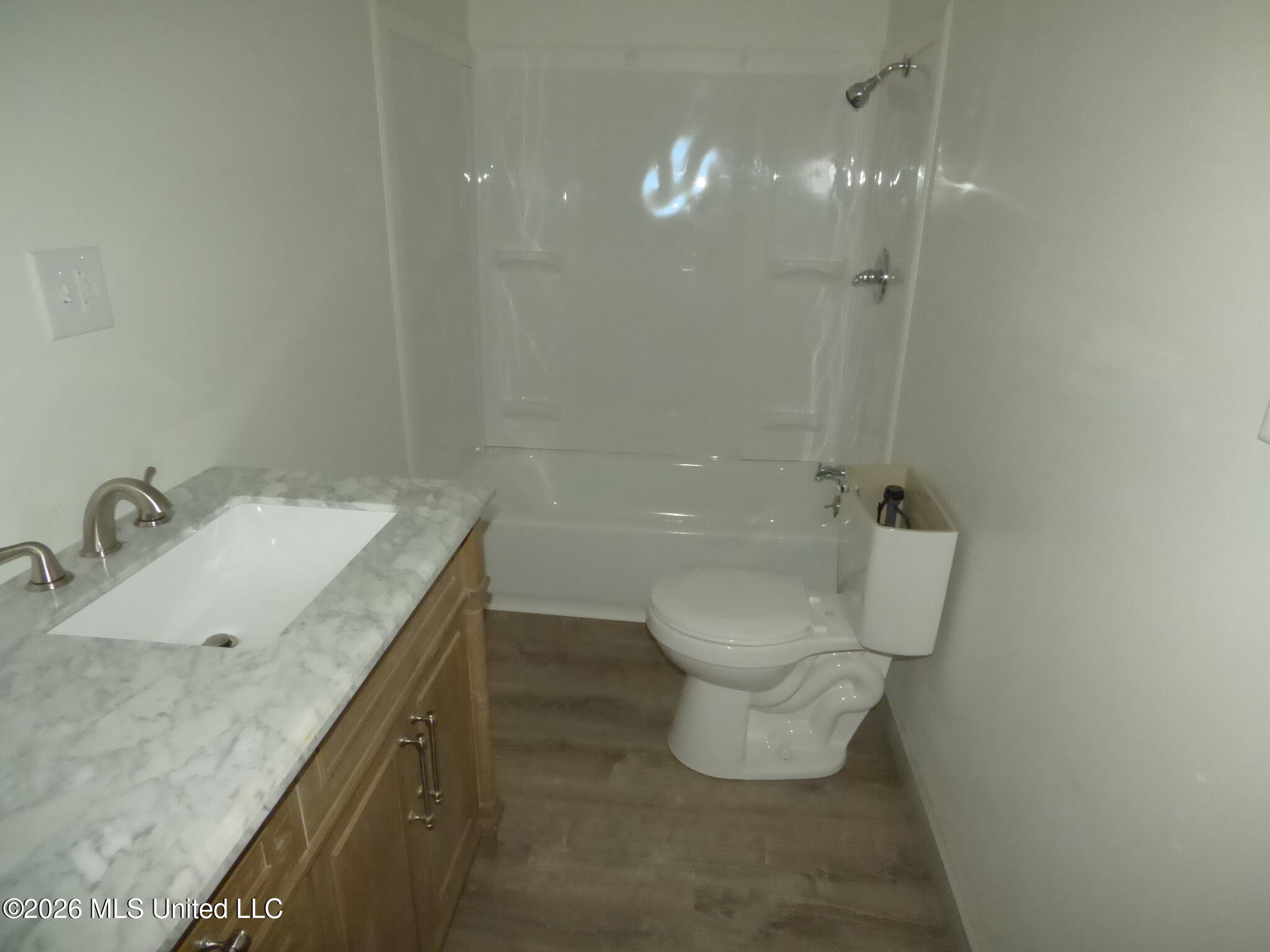 203 Peters Street Property Photo 13