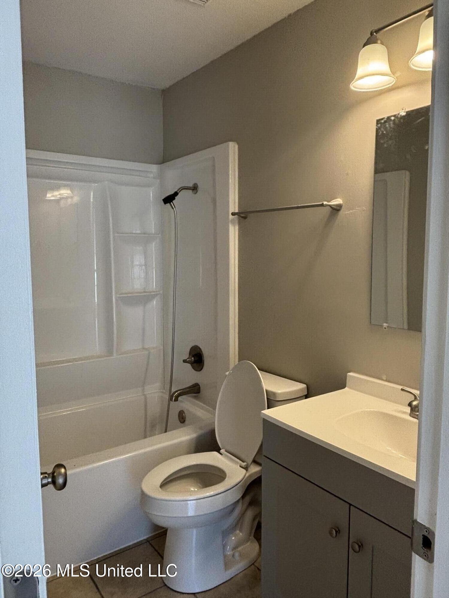 15212 Big Ridge Road Property Photo 4