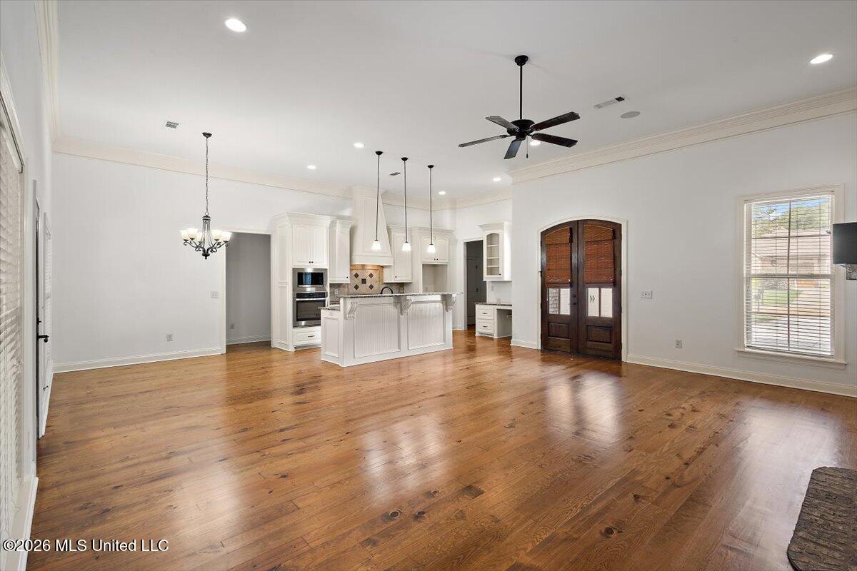 131 Caledonian Boulevard Property Photo 7