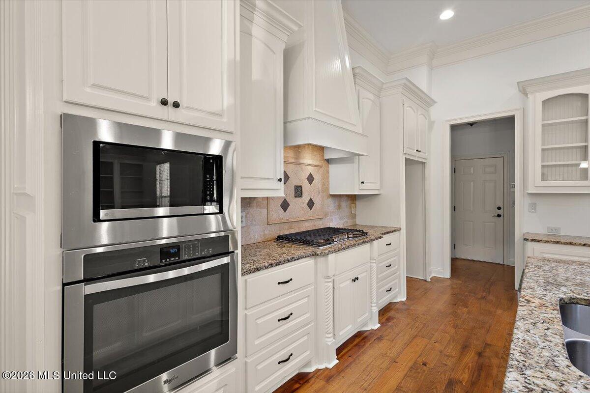 131 Caledonian Boulevard Property Photo 12
