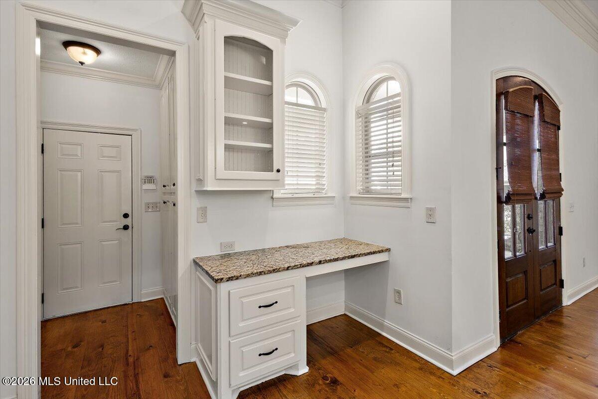 131 Caledonian Boulevard Property Photo 13