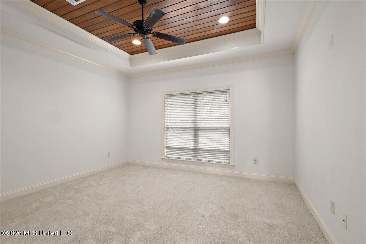 131 Caledonian Boulevard Property Photo 15