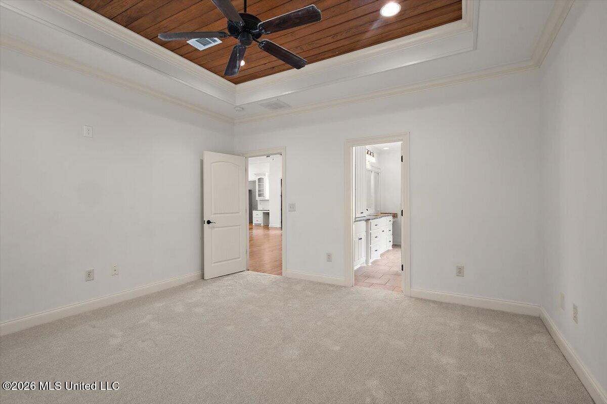 131 Caledonian Boulevard Property Photo 16