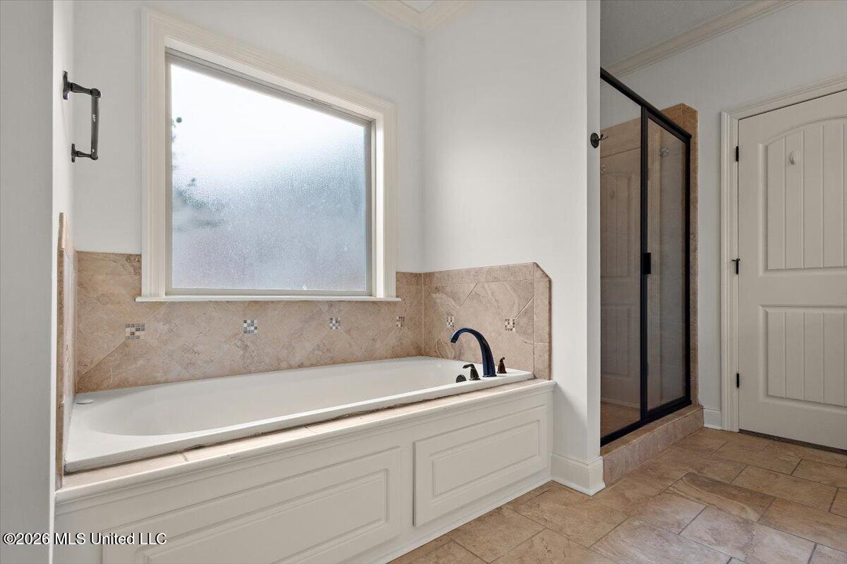 131 Caledonian Boulevard Property Photo 18