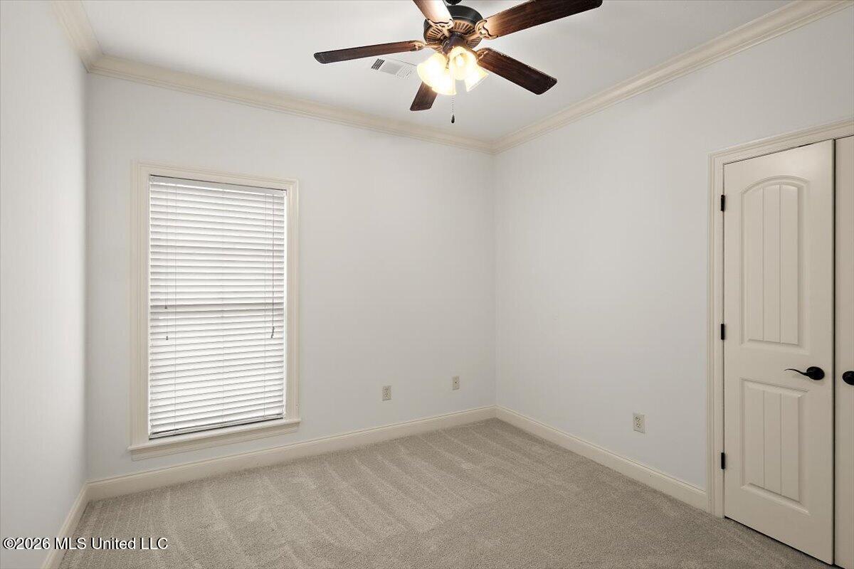 131 Caledonian Boulevard Property Photo 22