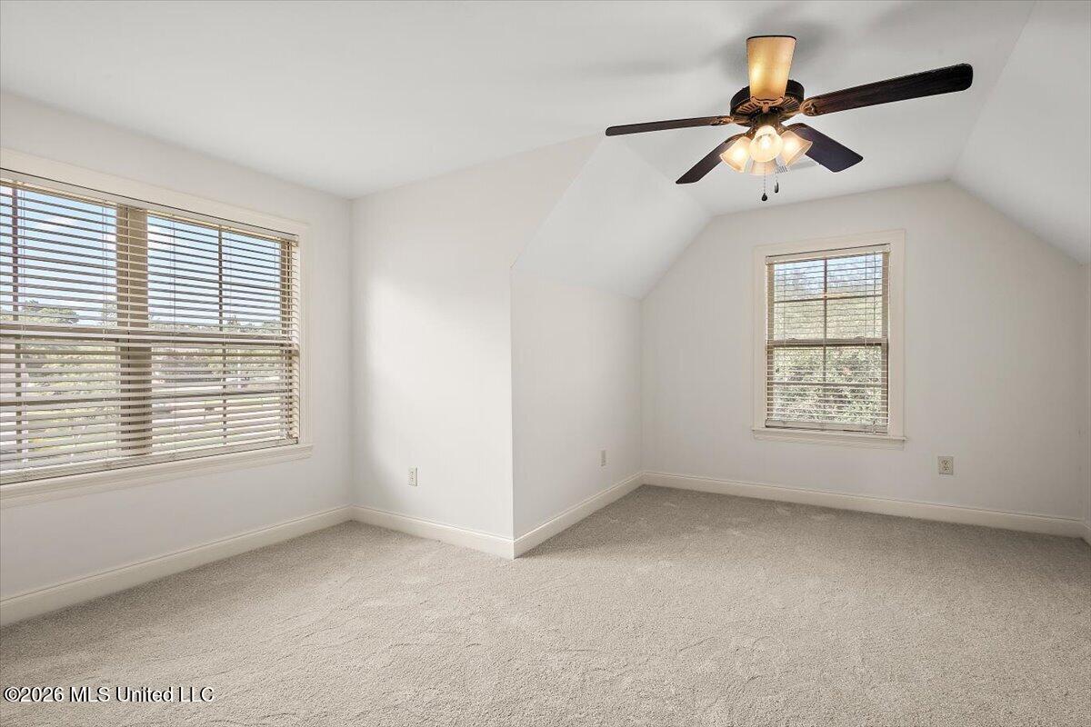131 Caledonian Boulevard Property Photo 25