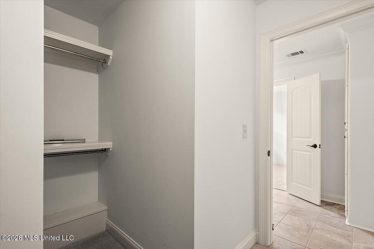 131 Caledonian Boulevard Property Photo 28