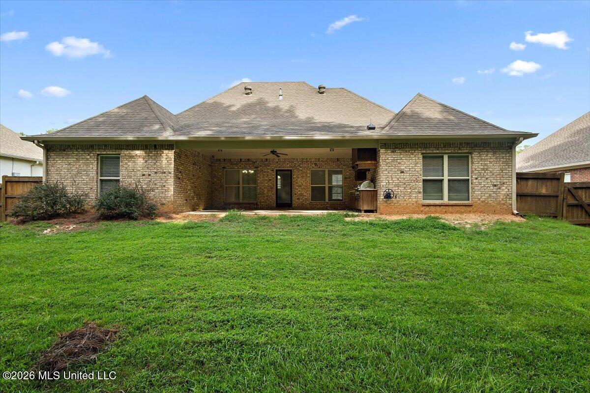 131 Caledonian Boulevard Property Photo 34