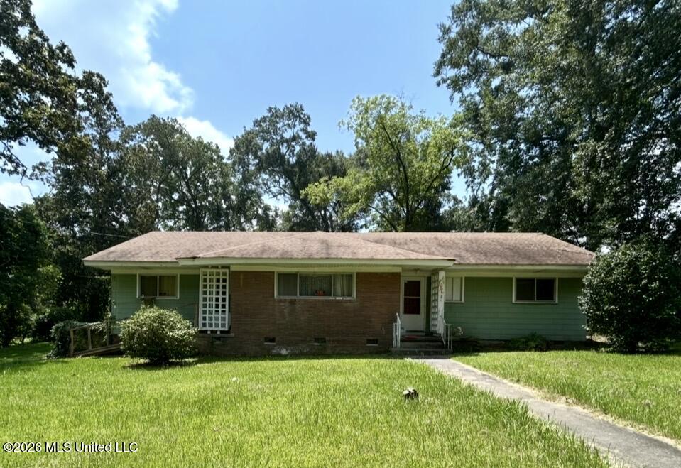 915 White Street Property Photo 1