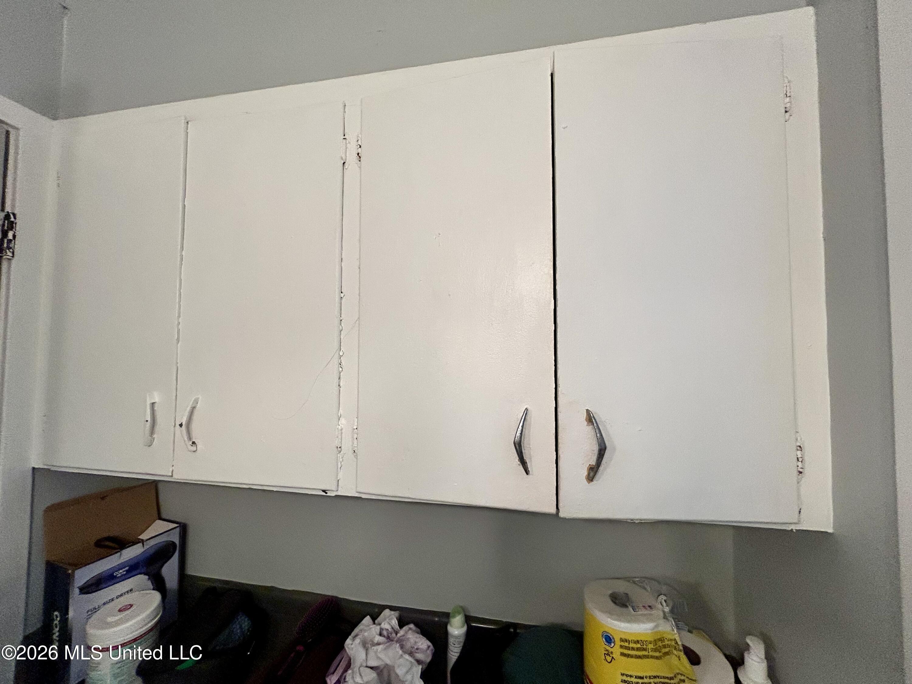 915 White Street Property Photo 17
