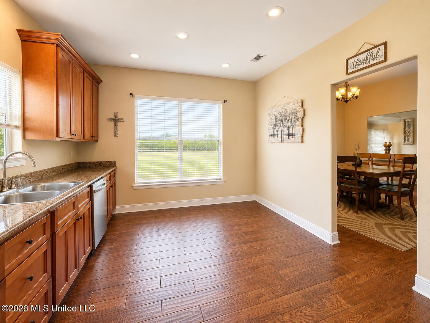 24 Jennie Lane Property Photo 8