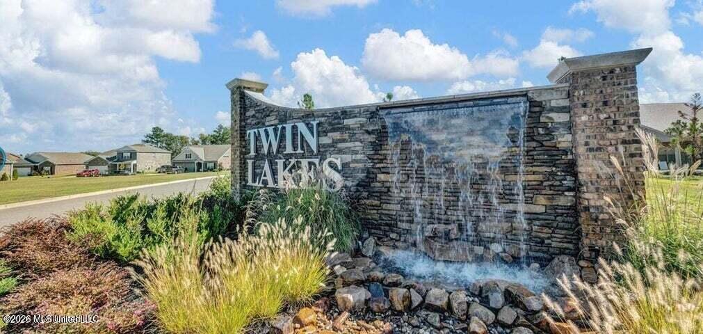 161 Twin Lakes Drive Property Photo 30
