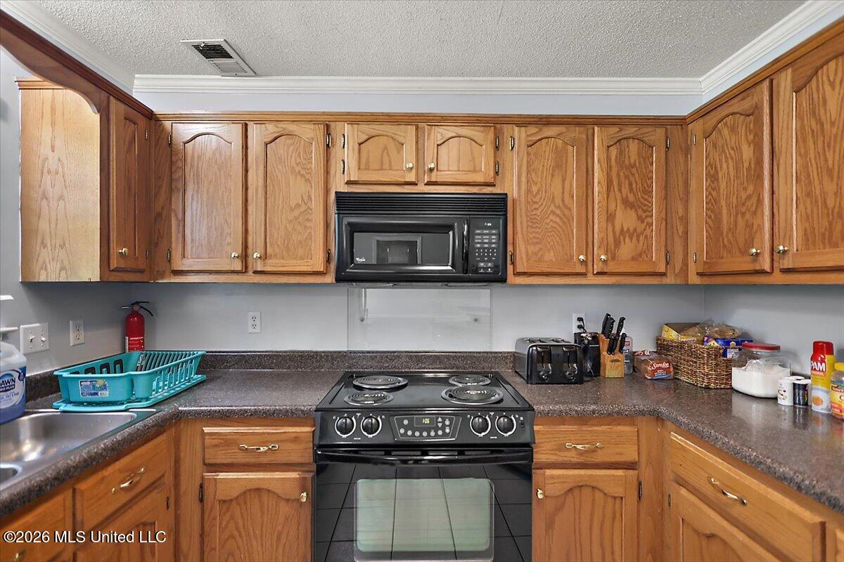 1978 Greencliff Drive Property Photo 12