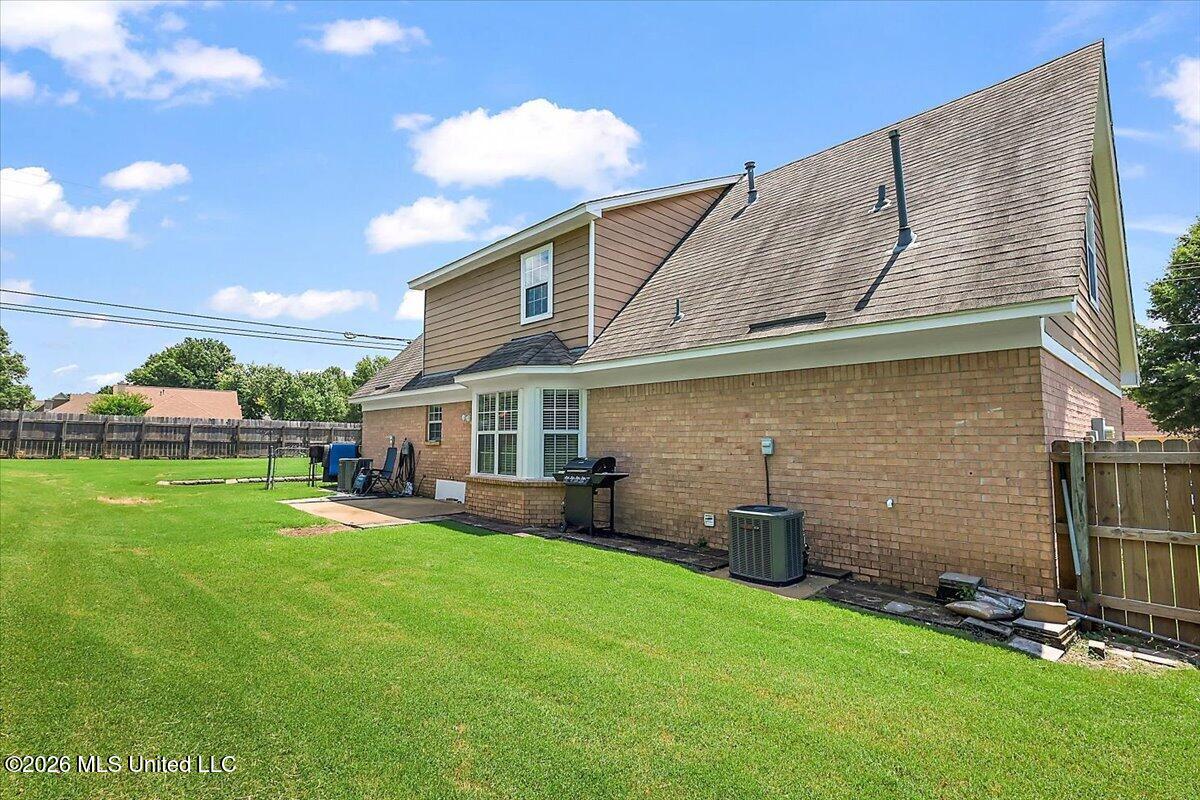 1978 Greencliff Drive Property Photo 29