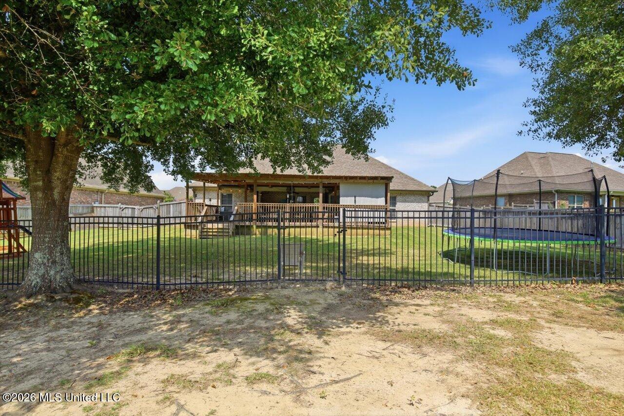 515 Westfield Drive Property Photo 42