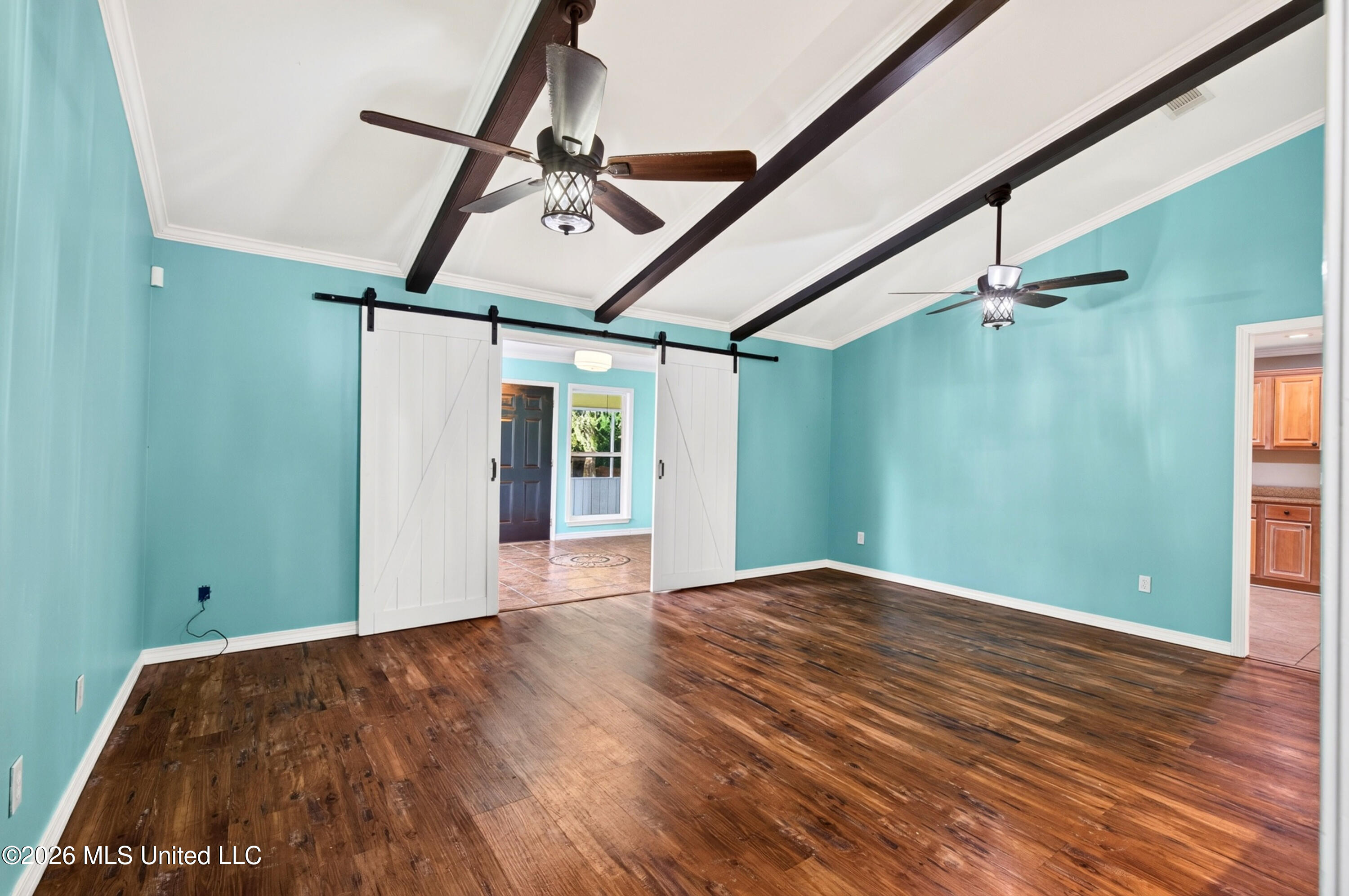 5068 Menge Avenue Property Photo 15