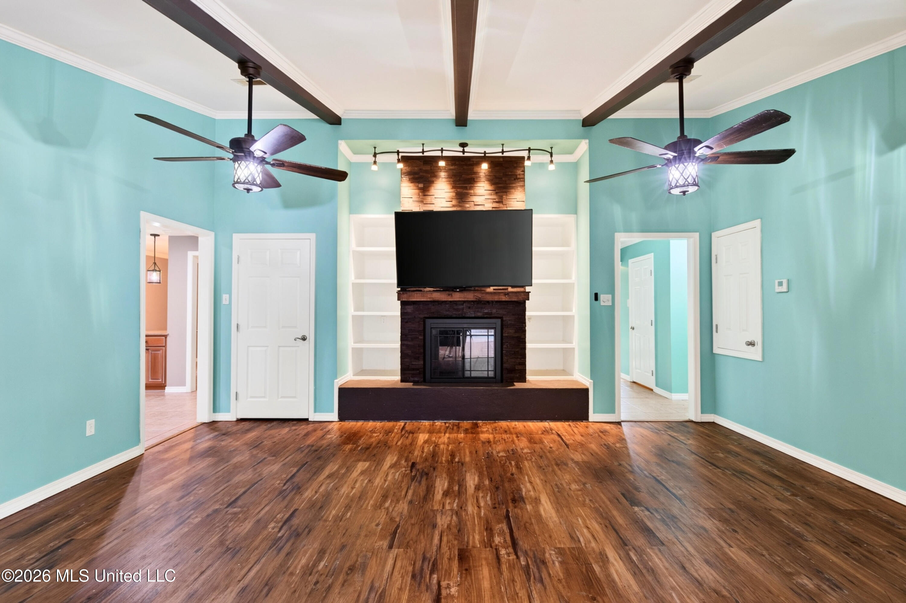 5068 Menge Avenue Property Photo 17