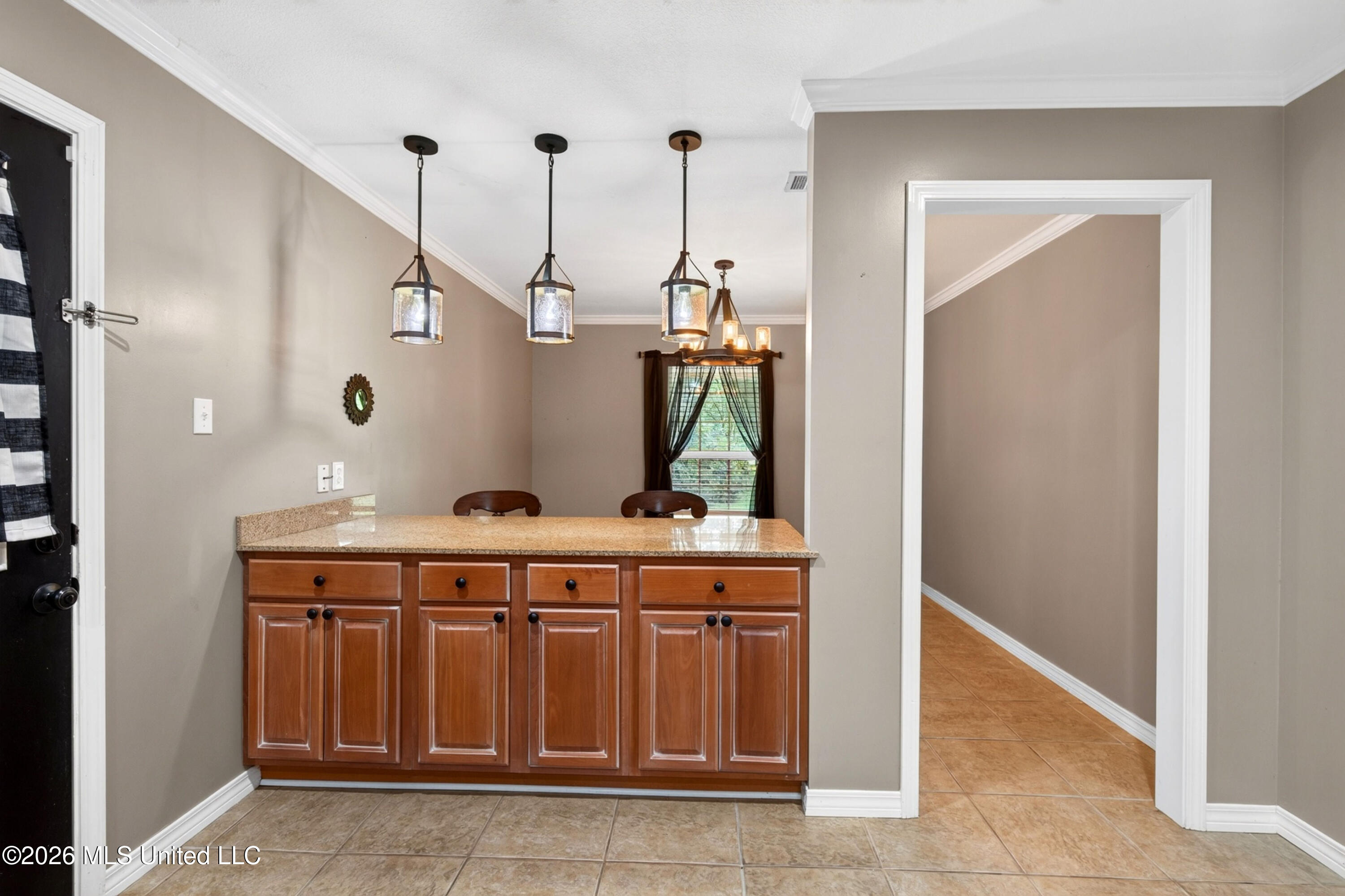 5068 Menge Avenue Property Photo 24