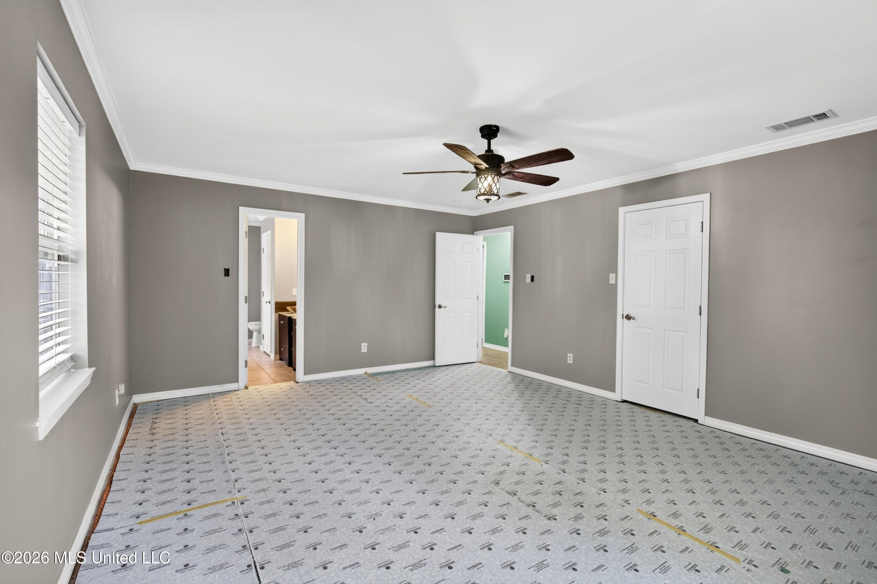 5068 Menge Avenue Property Photo 32