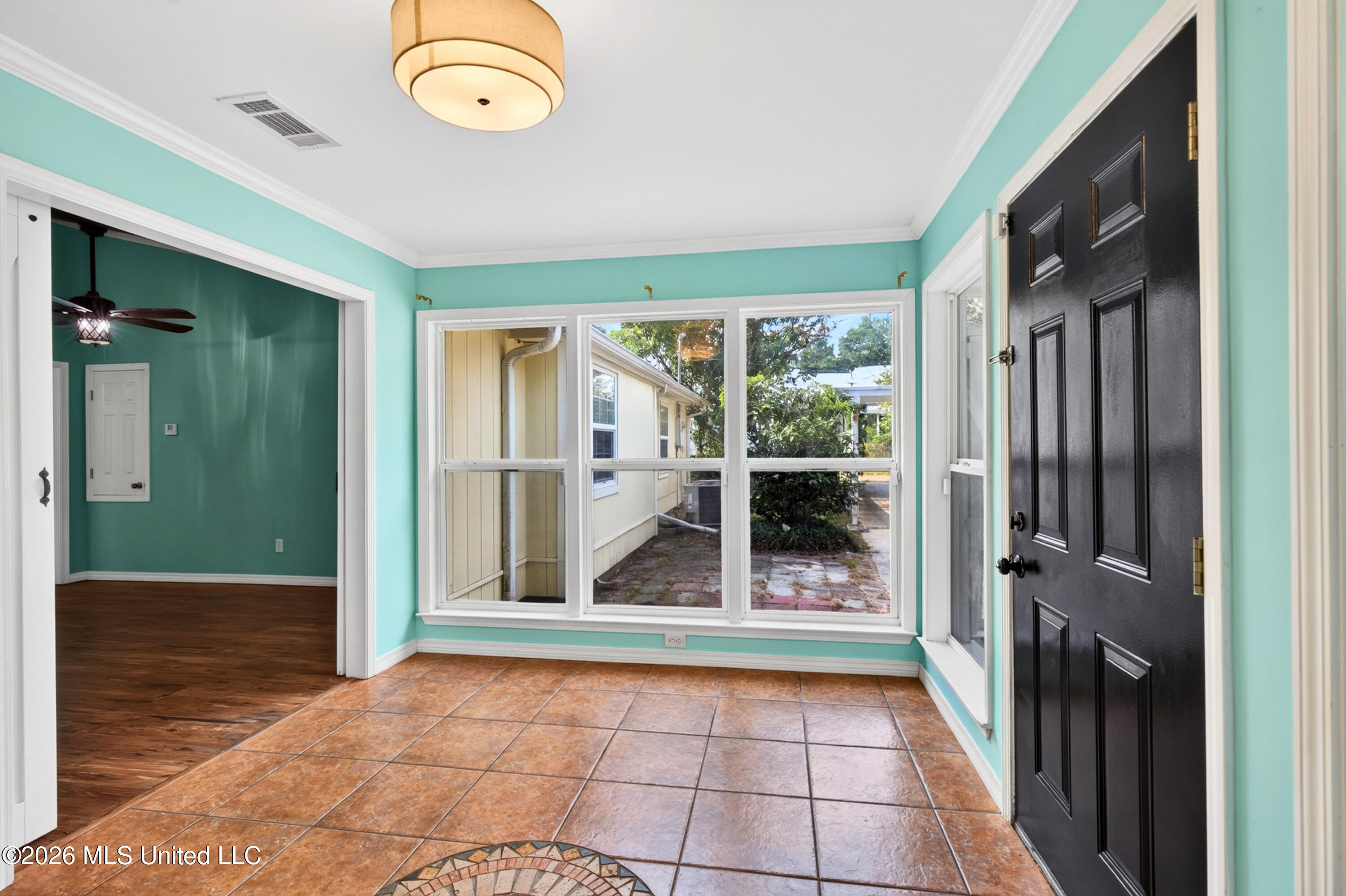5068 Menge Avenue Property Photo 42