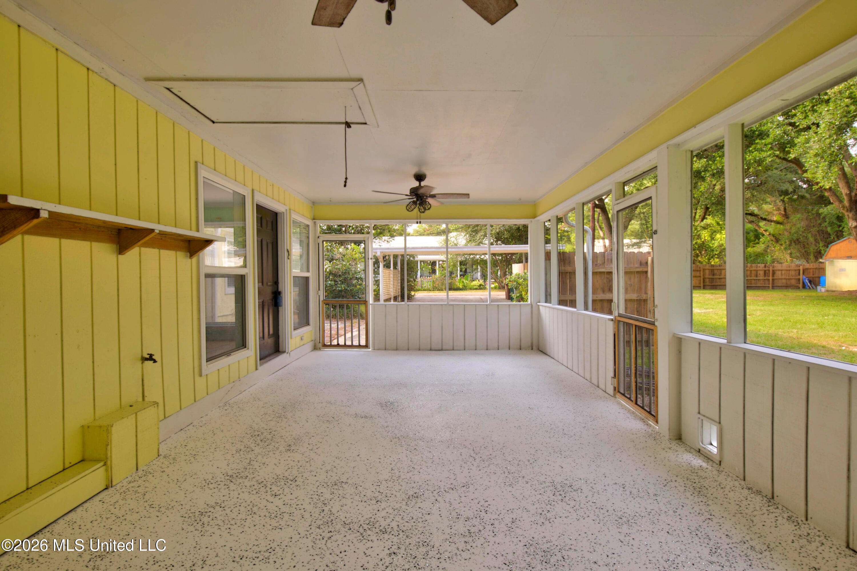 5068 Menge Avenue Property Photo 44