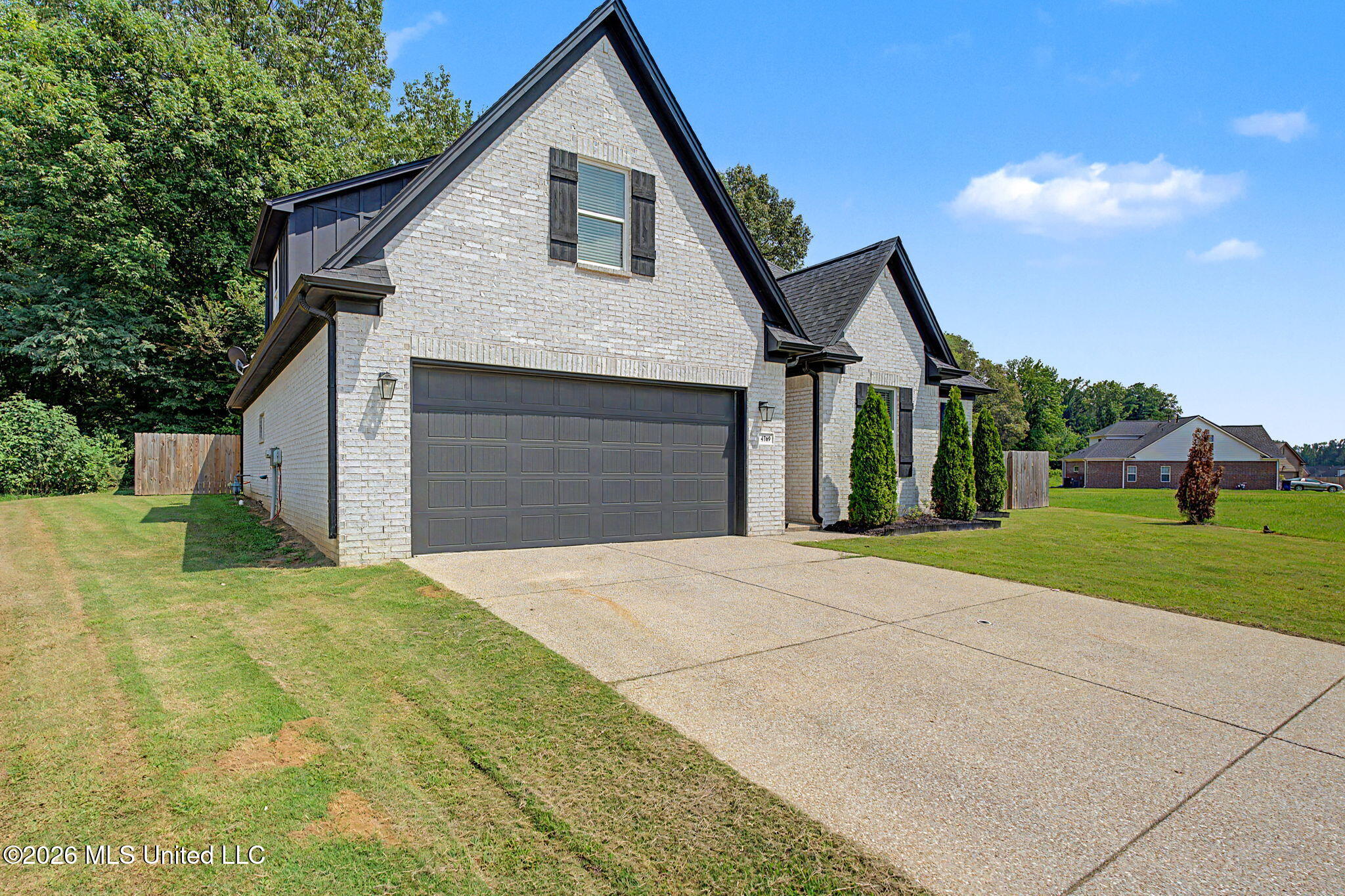 4769 Oyster Bay Cove Property Photo 3
