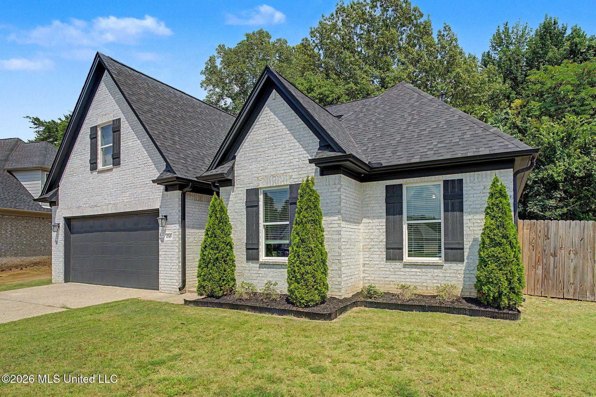 4769 Oyster Bay Cove Property Photo 4